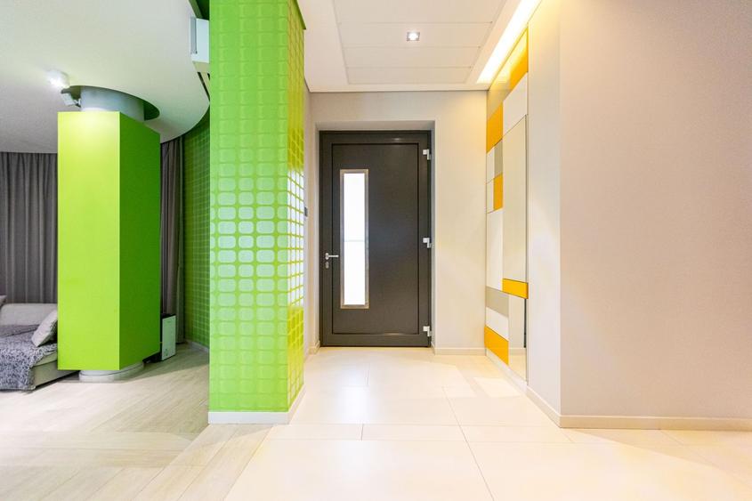 Casă individuală cu 8 camere cu Piscina în Lunei