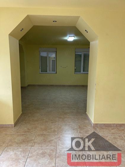 Casă cu 5 camere cu Teren 1500 Mp în Sânnicolau Mic