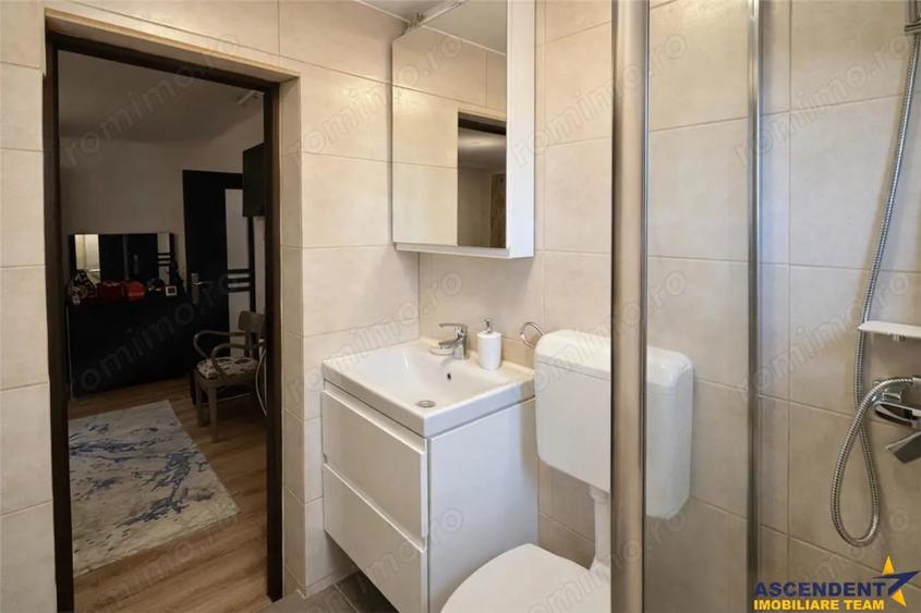 Casă cu 3 camere cu Teren 400 Mp în Brâncovenești