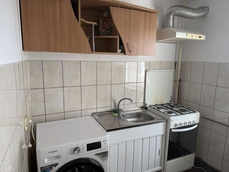 Garsonieră decomandată în Exercițiu