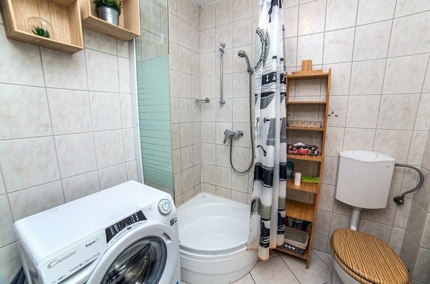 Apartament cu 2 camere decomandat, mobilat în P-ța Romană