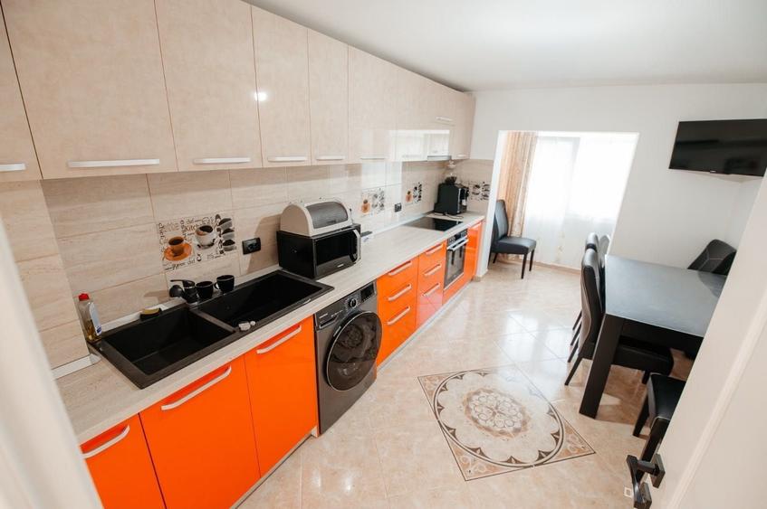 Apartament cu 3 camere decomandat în Lunca Cetățuii
