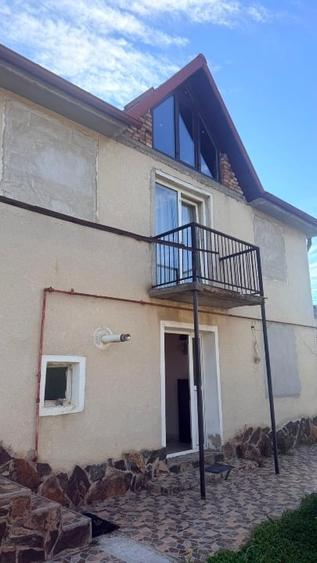 Casă individuală cu 5 camere cu Canalizare în Nord
