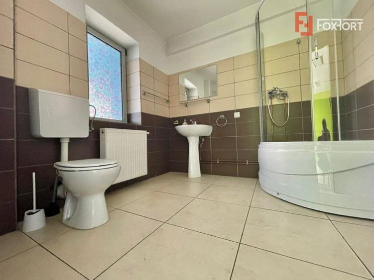 Spațiu comercial, de 585 mp, în Simion Bărnuțiu