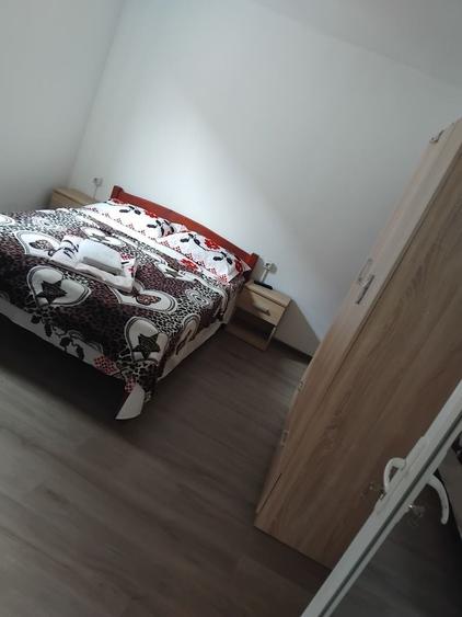 Casă cu 3 camere cu Teren 250 Mp în Central