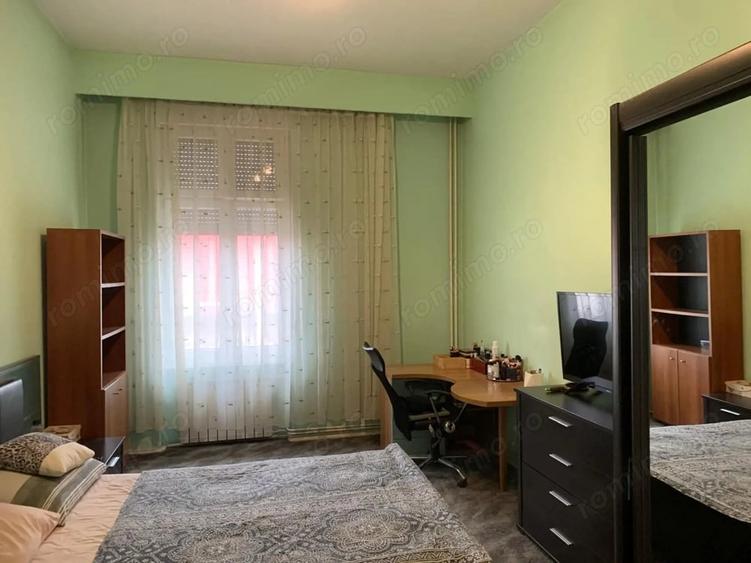 Casă cu 4 camere cu Teren 347 Mp în Sinaia