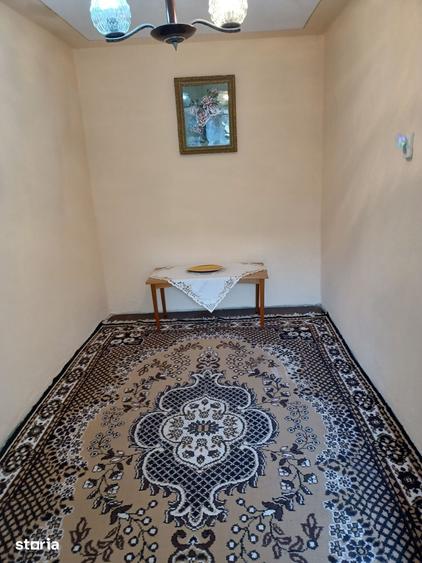 Casă cu 4 camere cu Teren 458 Mp în Central