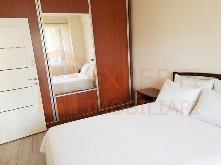 Apartament cu 2 camere decomandat, mobilat în Far