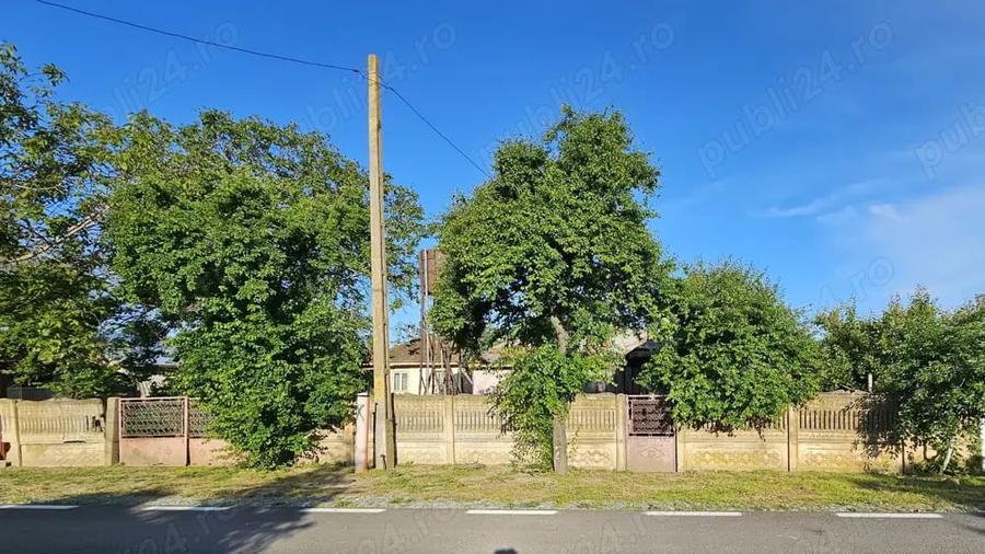 Casă cu 4 camere în Drajna Nouă