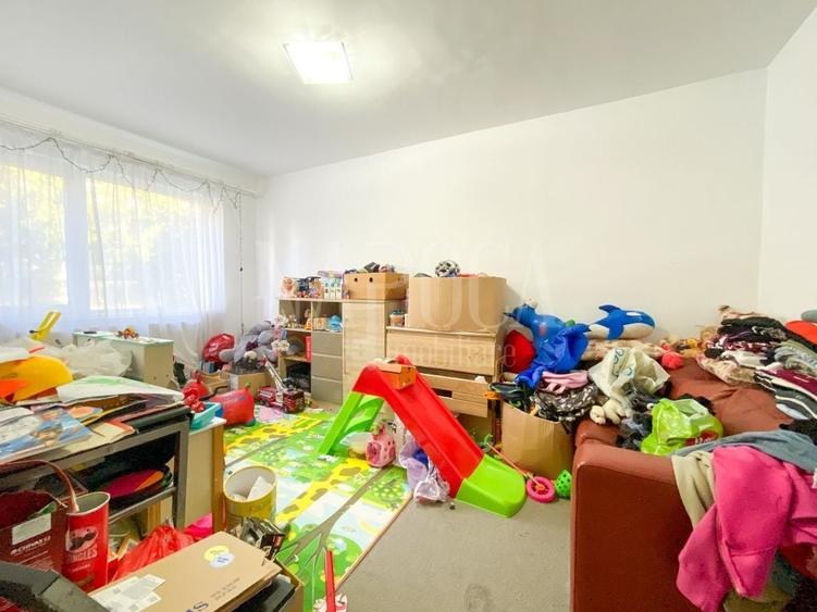 Apartament cu 4 camere semidecomandat în Mănăștur