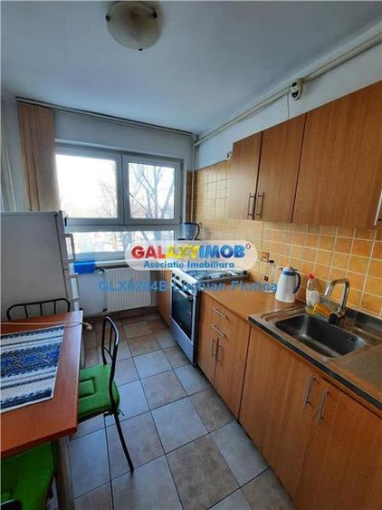 Apartament cu 2 camere decomandat, mobilat în Titan