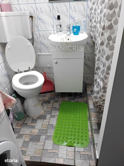 Garsonieră decomandată în Far