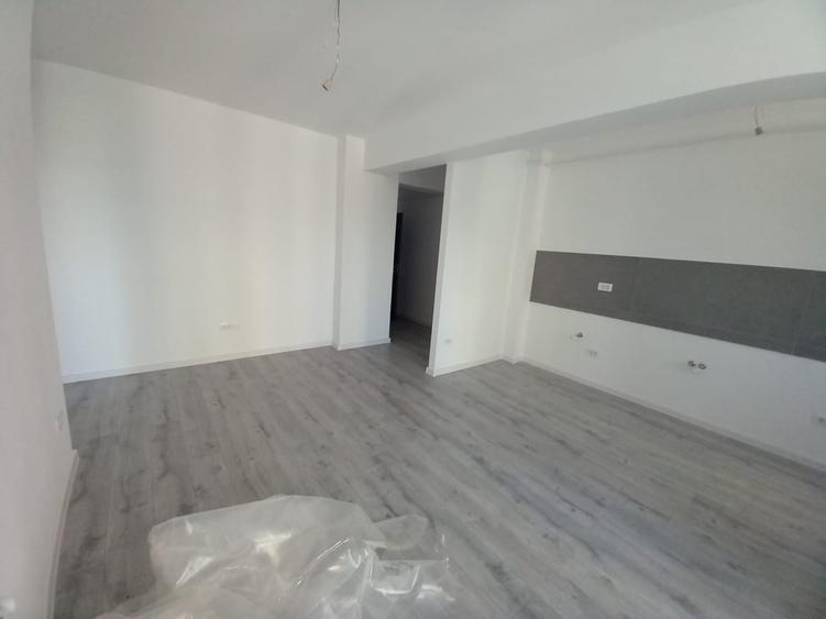 Garsonieră decomandată în Cug