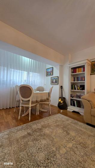 Apartament cu 3 camere decomandat în Frumoasa