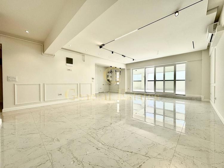 Apartament cu 3 camere decomandat în Valea Lupului