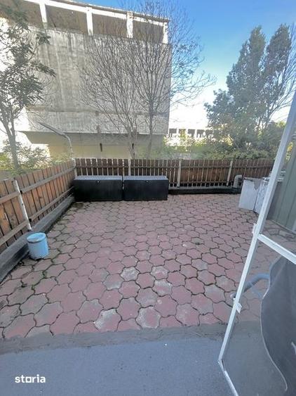 Apartament cu 3 camere decomandat în Tei