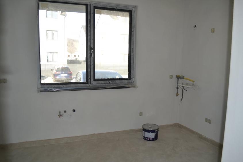 Duplex modern cu grădină și două locuri de parcare - 9