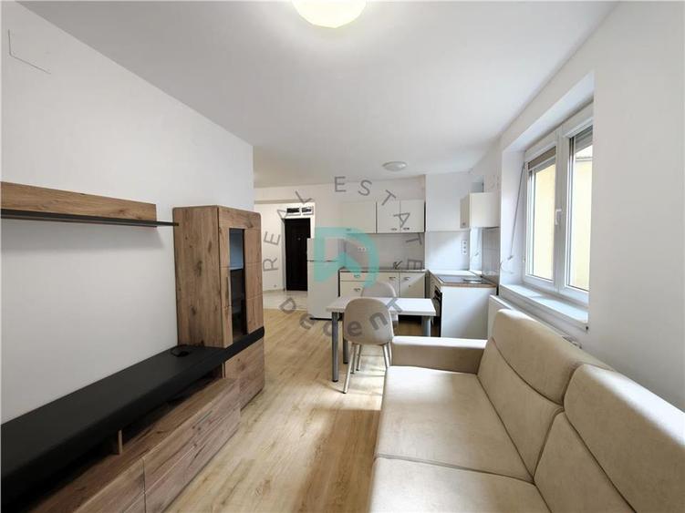 Apartament zona Brasovului Vechi - 1