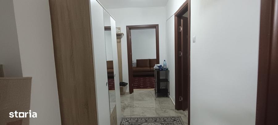 Apartament cu 2 camere decomandat în Calea București