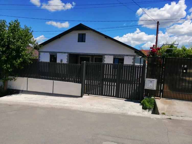 Casa de vanzare in Valu lui Traian - 4
