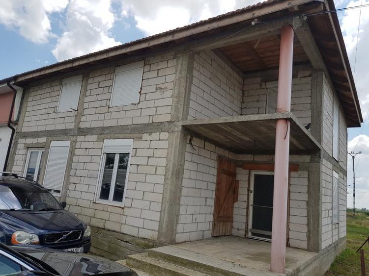 Casa la rosu 6 camere in Sambateni - ID : RH-9384-property - 1