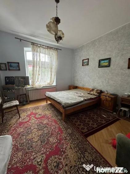 Casă cu 4 camere cu Teren 300 Mp în Rădăuți