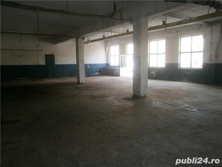 Spațiu comercial, de 1,400 mp, în Industrială