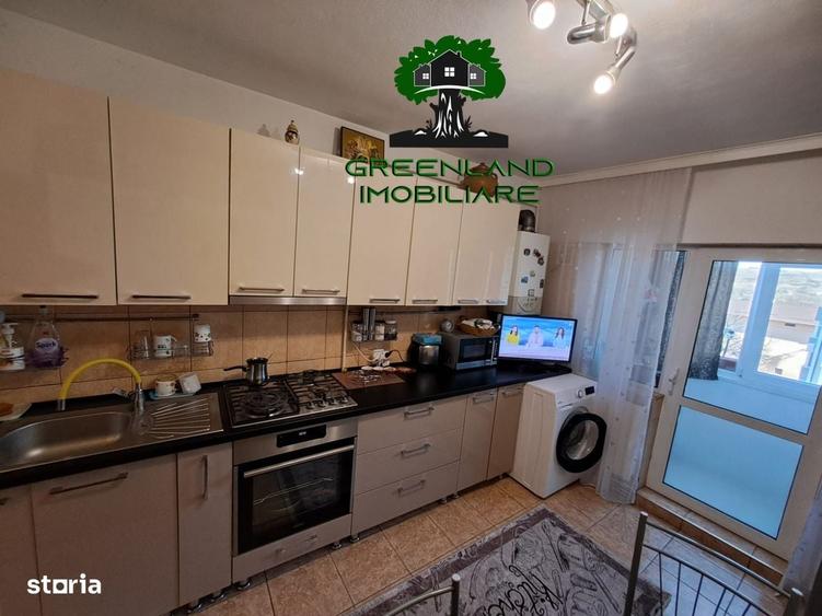 Apartament cu 3 camere decomandat în Lunca Cetățuii