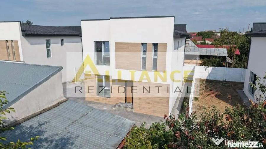 Casă cu 5 camere cu Teren 300 Mp în Central