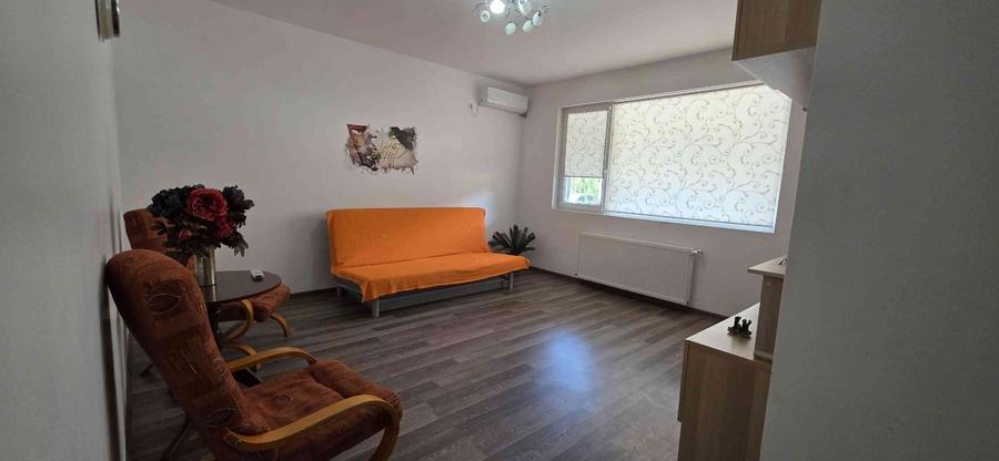 Apartament cu 2 camere decomandat, mobilat în Central