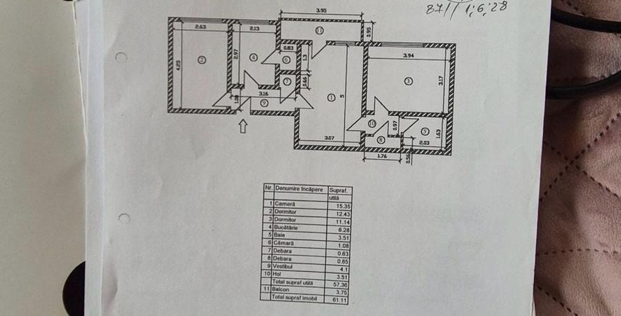 Apartament cu 3 camere decomandat în Gara de Nord