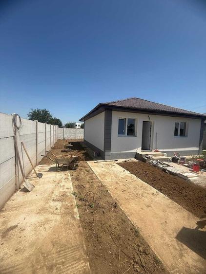 Casă cu 3 camere în Vârteju