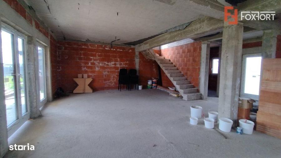 Casă cu 4 camere în Exterior Est