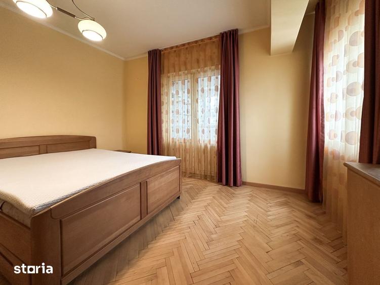 Apartament cu 3 camere decomandat, mobilat în Vitan