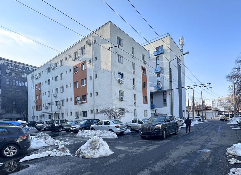 Garsonieră nedecomandată în Jiului