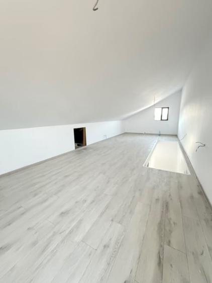 Duplex cu 5 camere cu Canalizare în Bragadiru