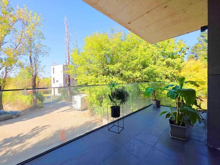 Apartament cu 3 camere decomandat în Splaiul Unirii