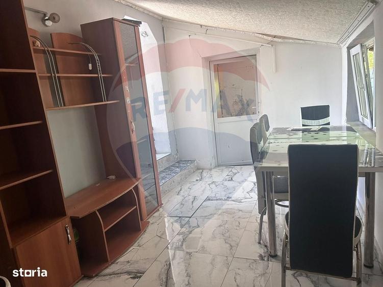 Casă cu 4 camere cu Teren 1071 Mp în Dumbrăvești