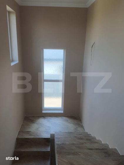 Casă cu 5 camere cu Teren 660 Mp în Ghiroda