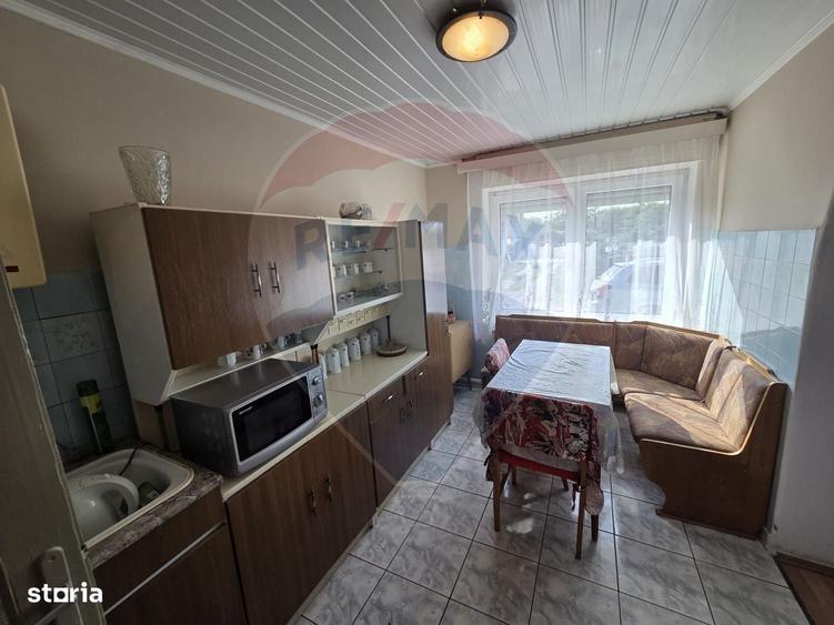 Casă cu 4 camere în Ciumeghiu