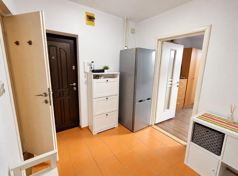 Garsonieră decomandată în Brâncoveanu