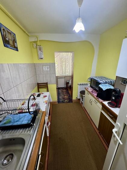 Apartament 2 camere decomandat Poarta 6 - 4