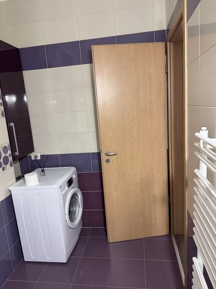 Apartament cu 3 camere decomandat în Petru Rareș