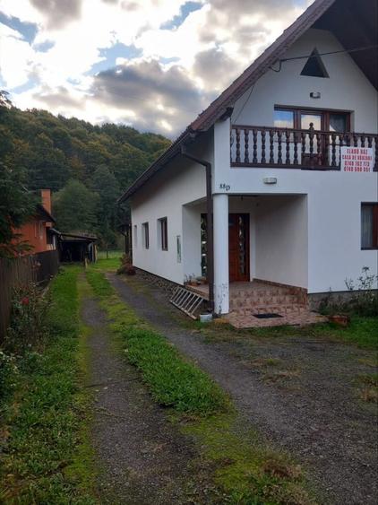 Casă cu 4 camere în Sovata