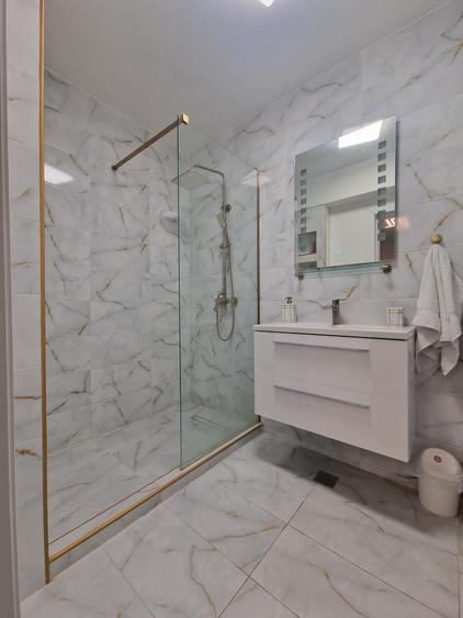 Apartament cu 2 camere semidecomandat în Tomis Plus