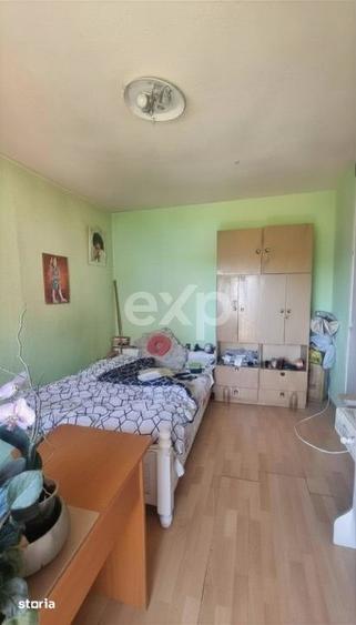 Apartament cu 4 camere decomandat în Dâmbul Rotund
