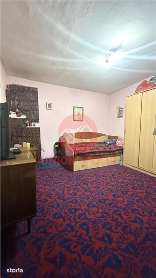 Casă cu 4 camere cu Teren 200 Mp în Viile Noi