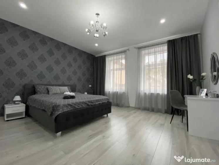 Apartament cu 2 camere semidecomandat, mobilat în Centrul Istoric