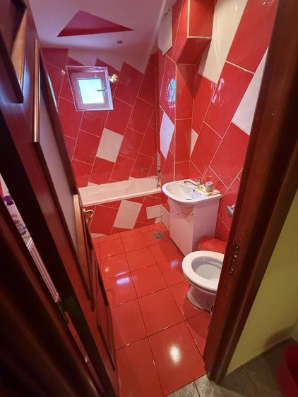 Apartament cu 3 camere decomandat în Plantelor