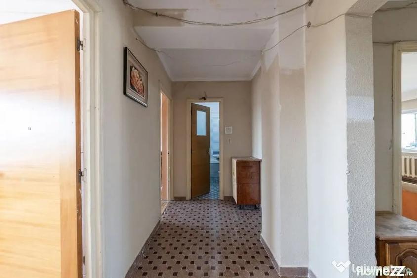 Apartament cu 3 camere decomandat în Găvana